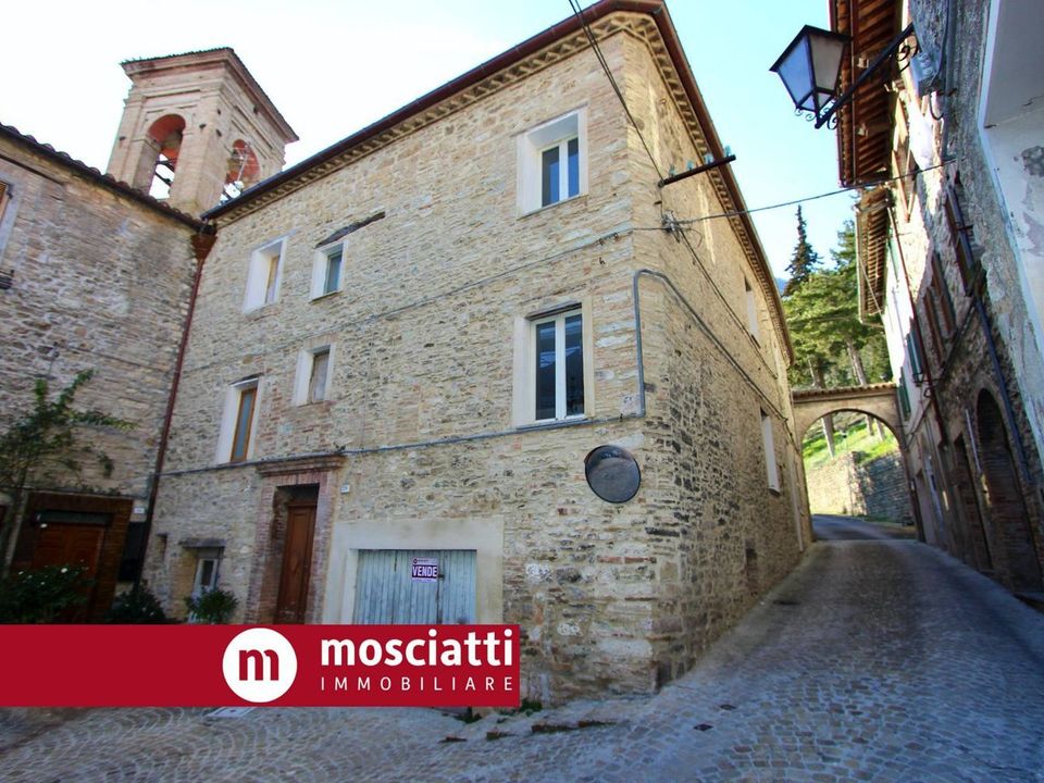 Villa i Esanatoglia, Macerata - foto 1