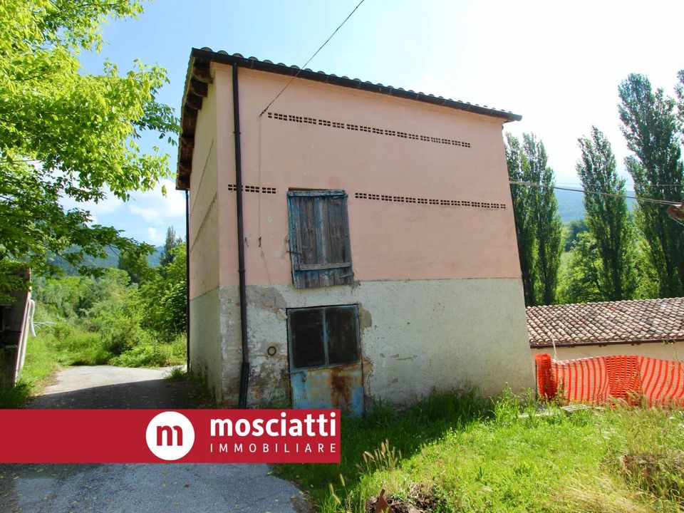 Erhvervsejendom i Matelica, Macerata - foto 1