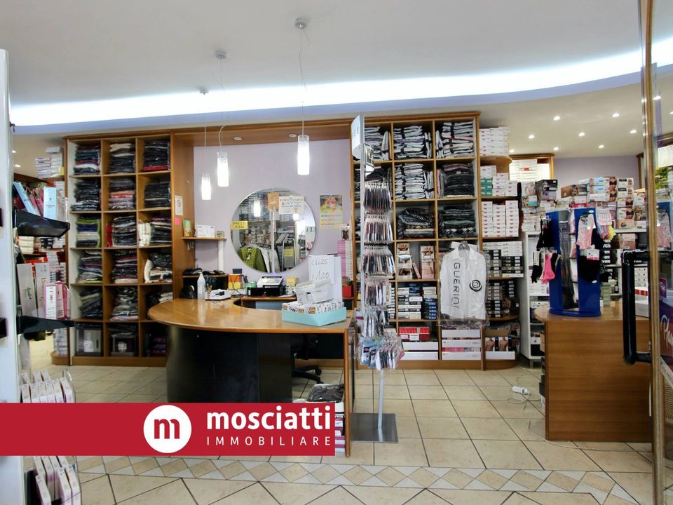 Erhvervsejendom i Matelica, Macerata - foto 2