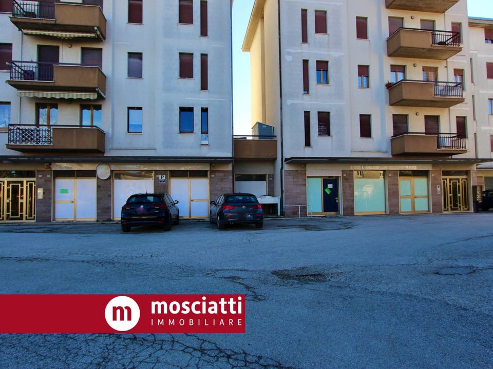 Erhvervsejendom i Matelica, Macerata - foto 2