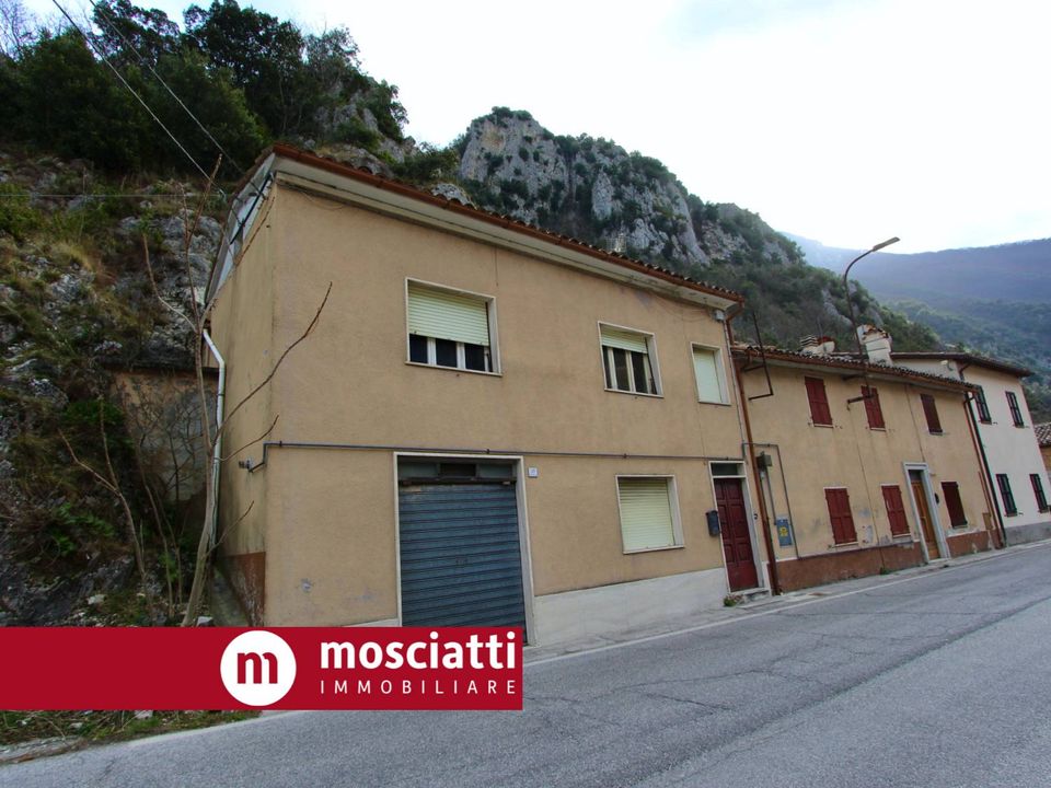 Villa i Pioraco, Macerata - foto 2