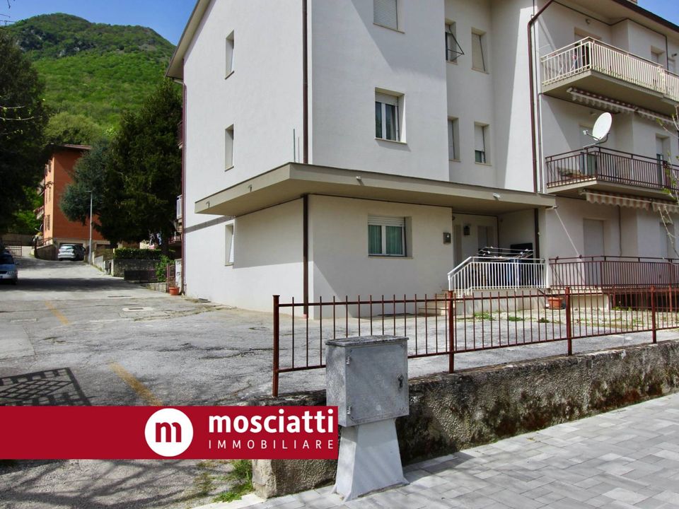 Lejlighed i Esanatoglia, Macerata - foto 2