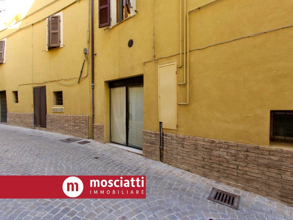 Erhvervsejendom i Matelica, Macerata - foto 3