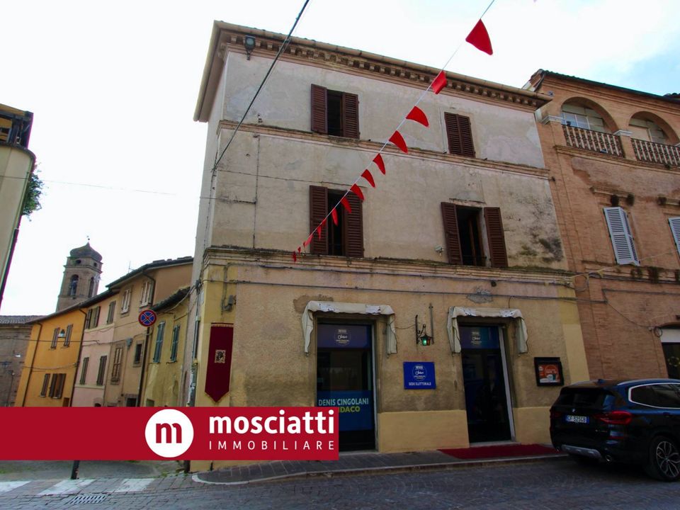 Erhvervsejendom i Matelica, Macerata - foto 1
