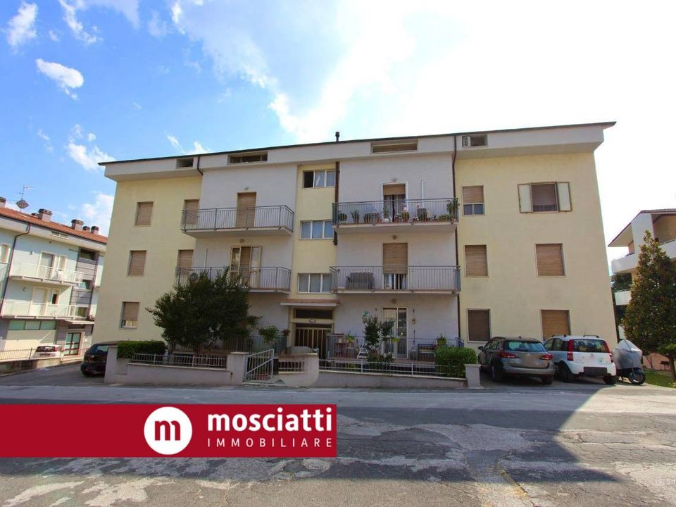 Lejlighed i Castelraimondo, Macerata - foto 2