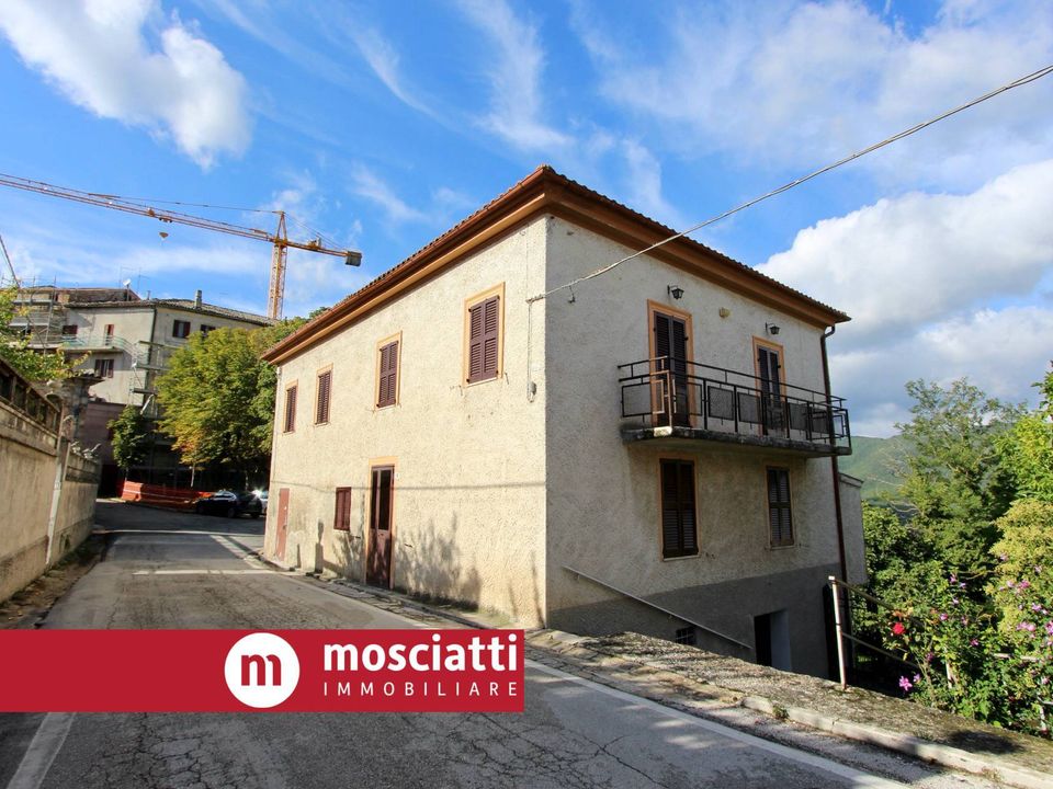 Villa i Fabriano, Ancona - foto 1