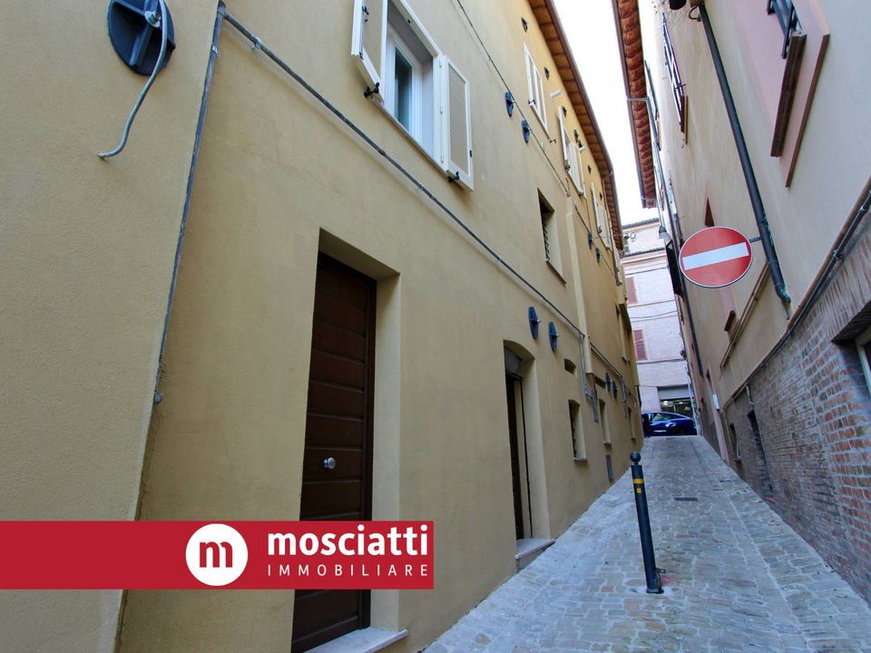 Erhvervsejendom i Matelica, Macerata - foto 3