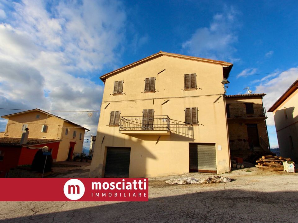 Villa i Castelraimondo, Macerata - foto 1