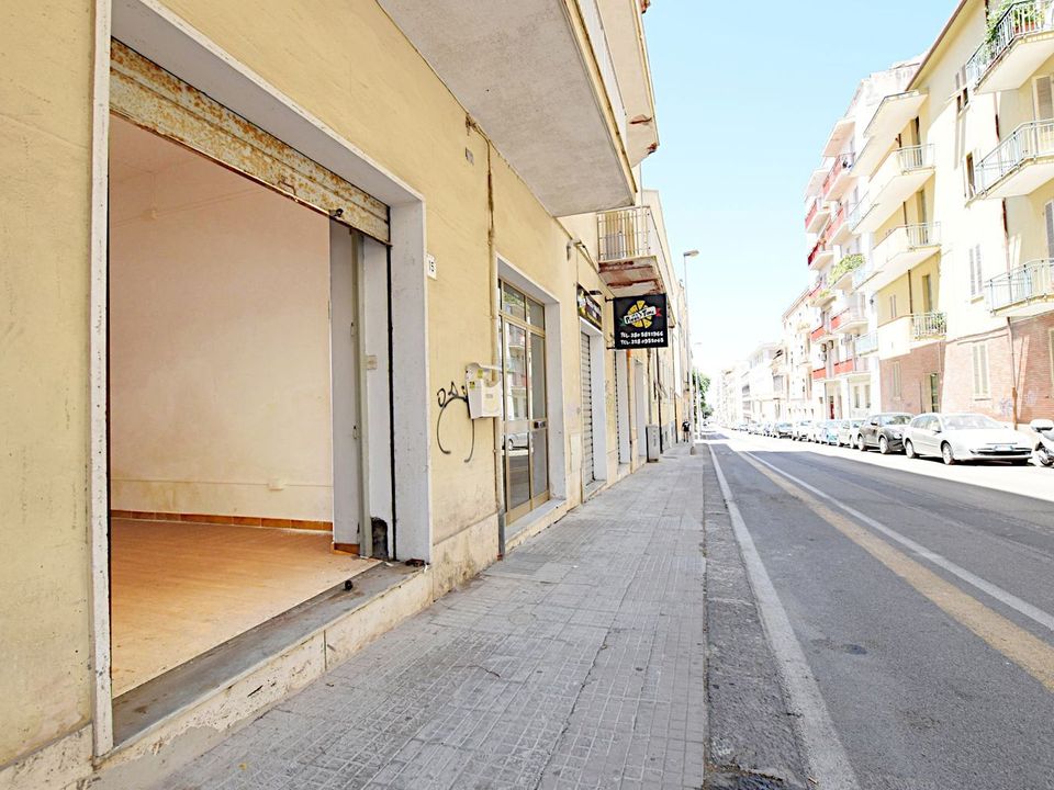 Erhvervsejendom i Sassari, Sassari - foto 1