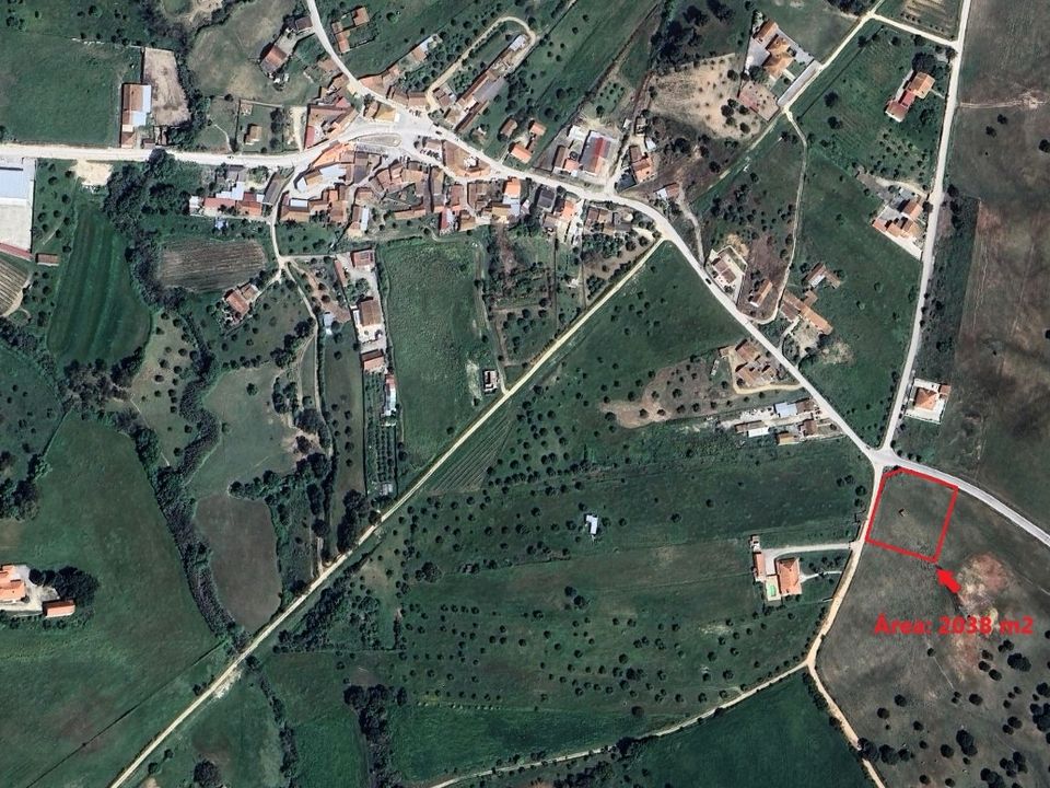 Helårsgrund i Torres Novas, Santarem - foto 1