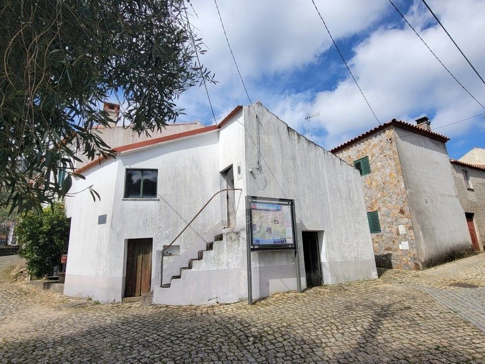 Ruin i Oleiros, Castelo Branco - bilde 1