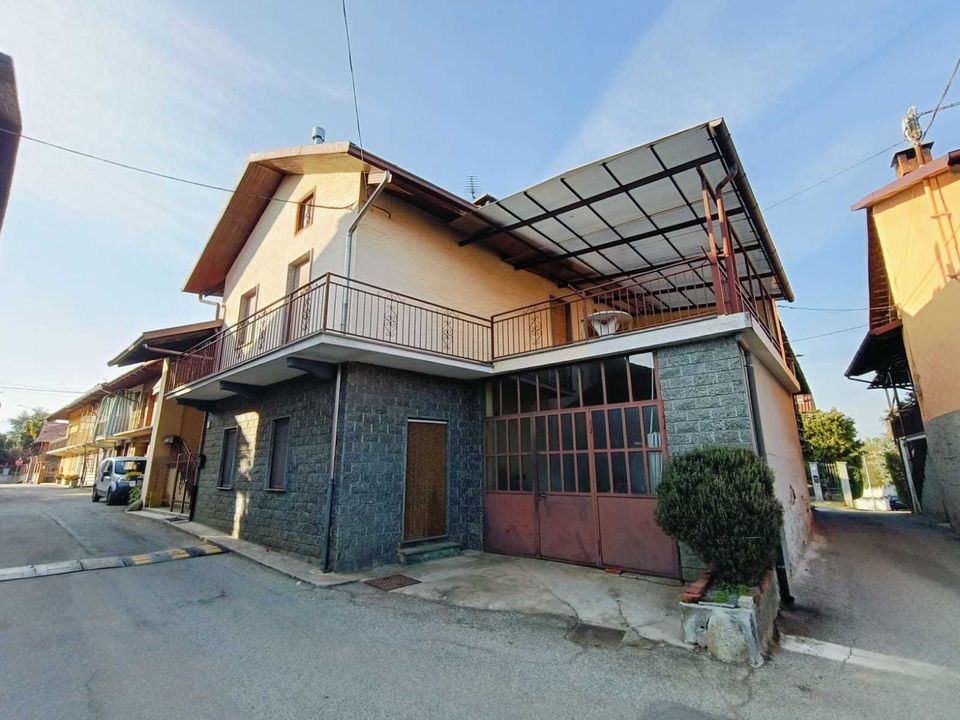 Byhus i Front, Turin - foto 3