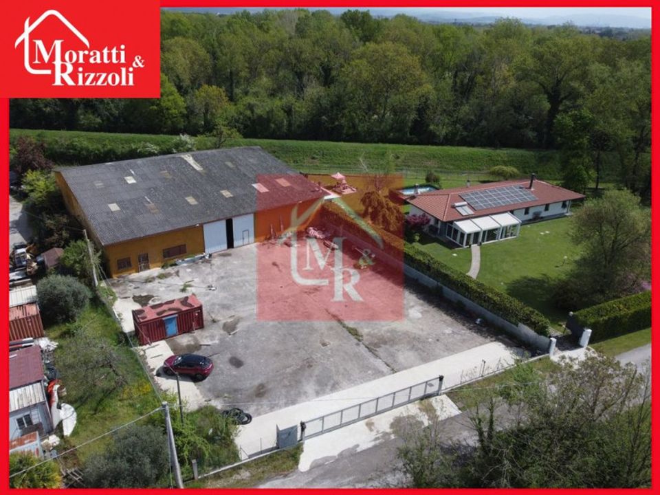 Erhvervsejendom i Fiumicello Villa Vicentina, Udine - foto 1
