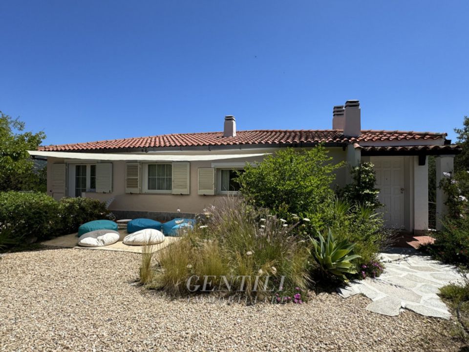 Villa i Arzachena, Sassari - foto 1