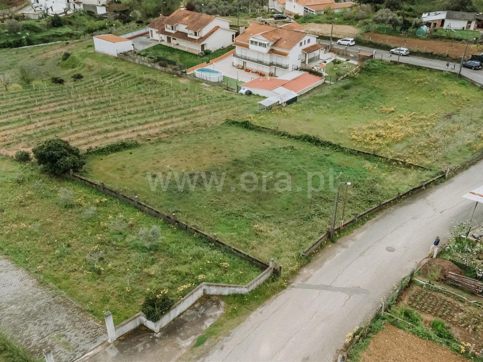 Helårsgrund i Covilha, Castelo Branco - foto 1