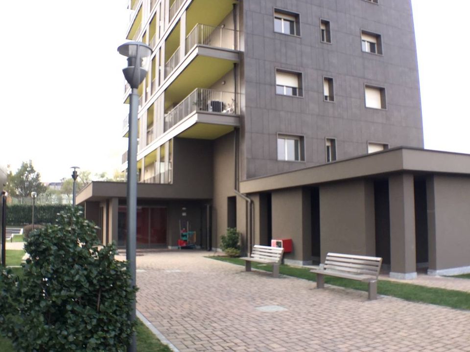 Parkeringsplads i Milan, Milan - foto 1