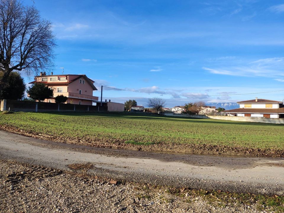 Helårsgrund i Cepagatti, Pescara - foto 1