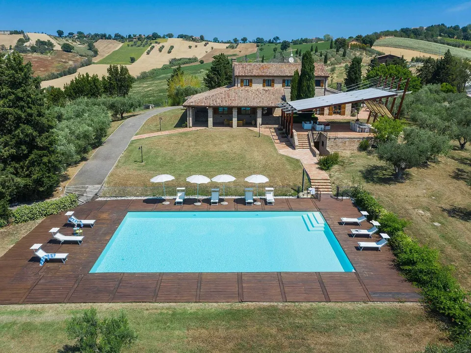 Landejendom i San Costanzo, Pesaro and Urbino - foto 1