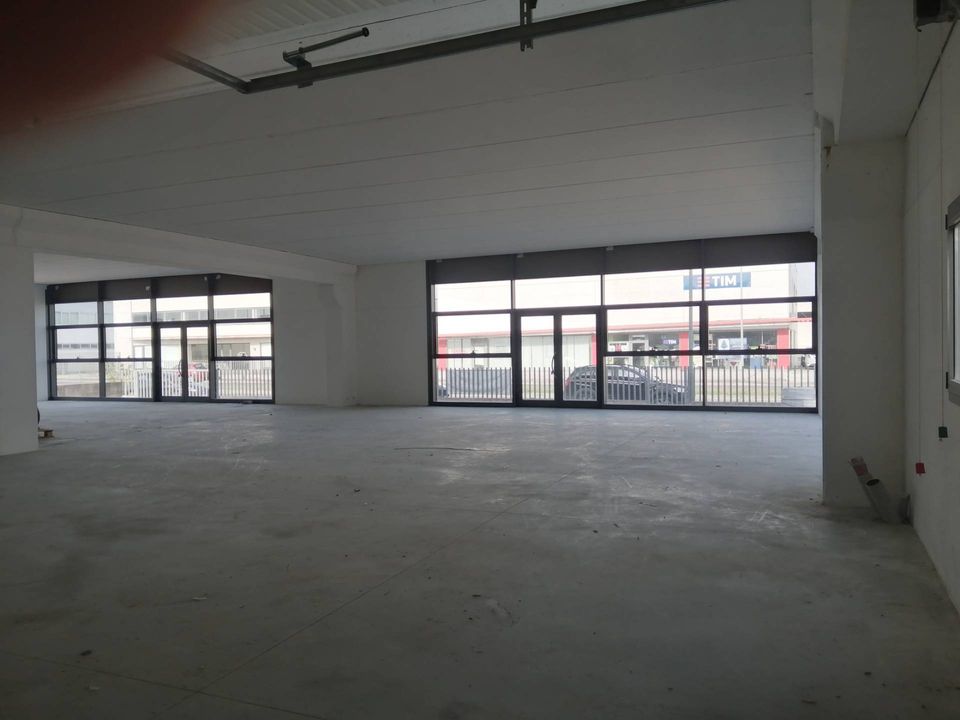 L'establiment comercial a Ponsacco, Pisa - foto 1