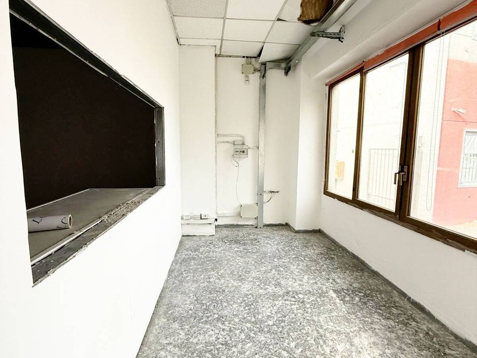 Commercial property in Caresanablot, Vercelli - photo 3