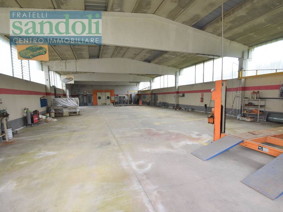 Erhvervsejendom i Olcenengo, Vercelli - foto 1