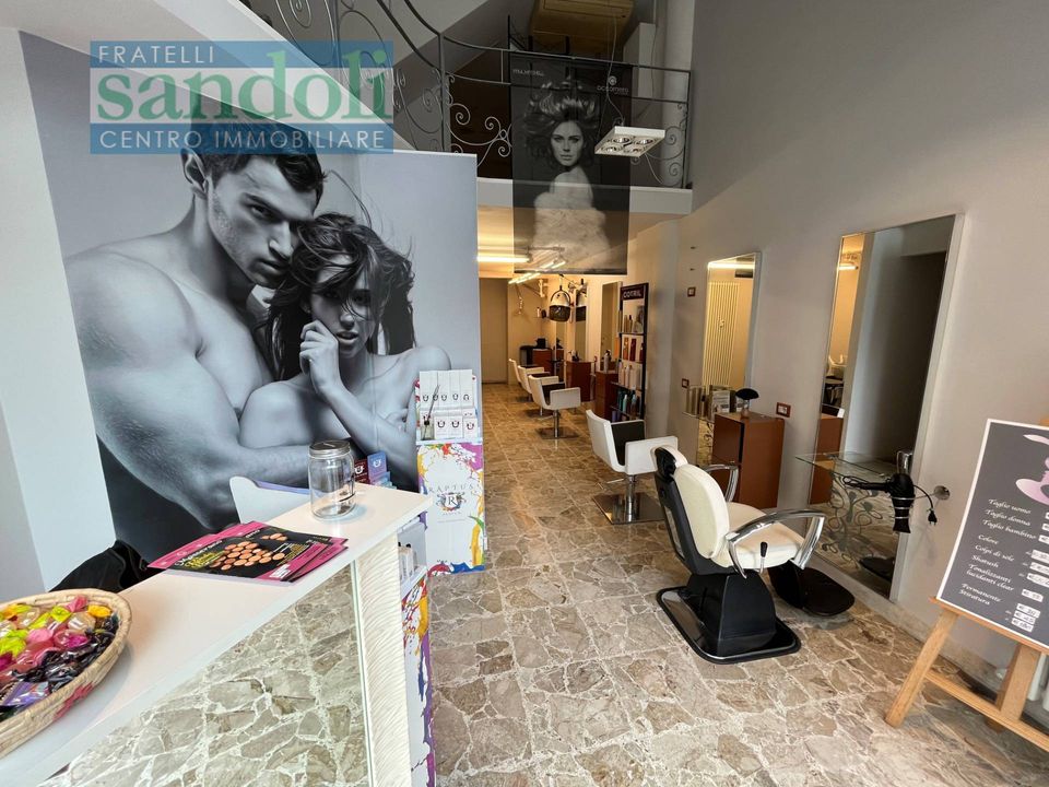 Erhvervsejendom i Cossato, Biella - foto 1