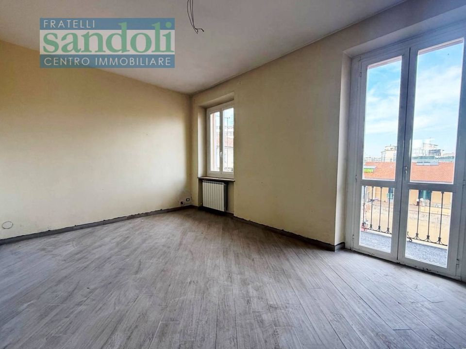 L'establiment comercial a Vercelli, Vercelli - foto 1
