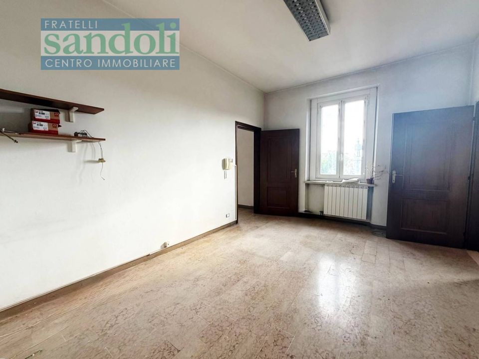 L'establiment comercial a Vercelli, Vercelli - foto 5