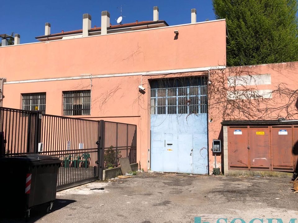 Erhvervsejendom i Legnano, Milan - foto 1