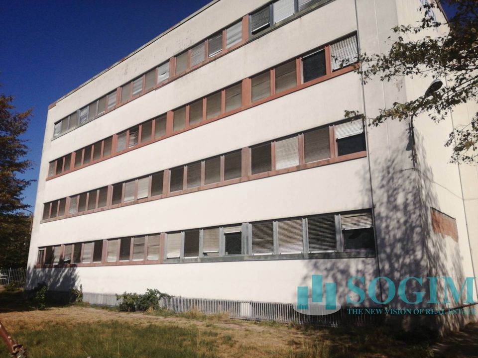 Erhvervsejendom i Lainate, Milan - foto 3