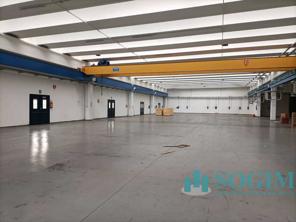 Erhvervsejendom i Carate Brianza, Monza and Brianza - foto 1