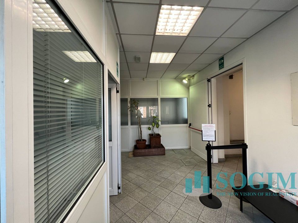 Propiedad comercial en Santo Stefano Ticino, Milan - foto 2