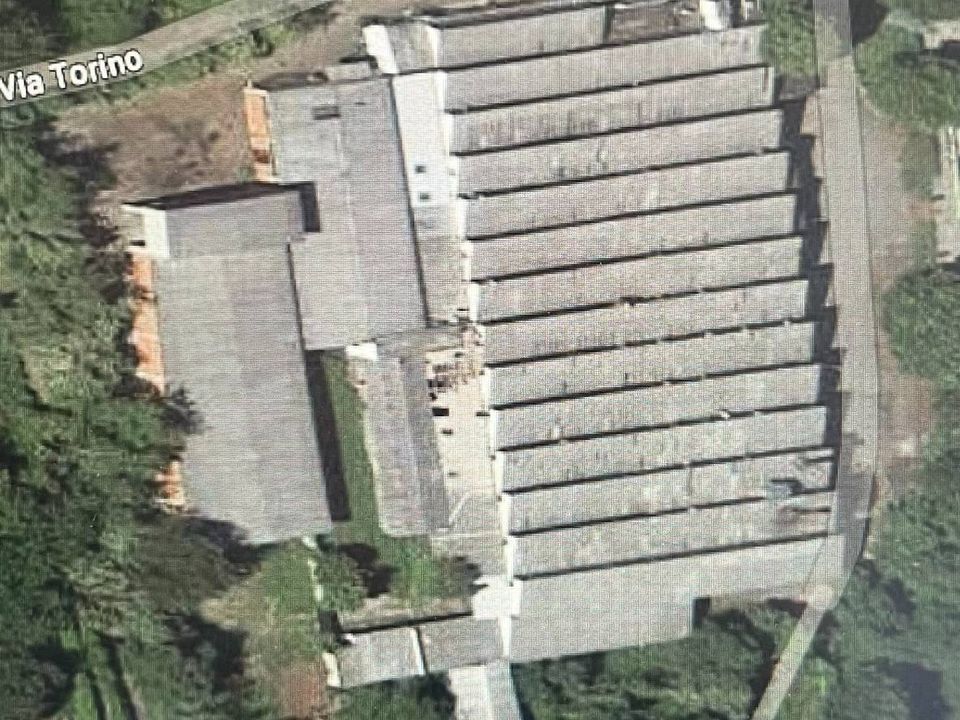 Propiedad comercial en Caronno Pertusella, Varese - foto 3