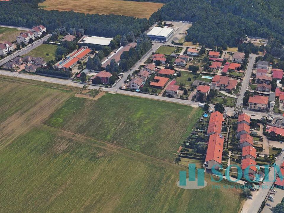 Helårsgrund i Lonate Pozzolo, Varese - foto 3