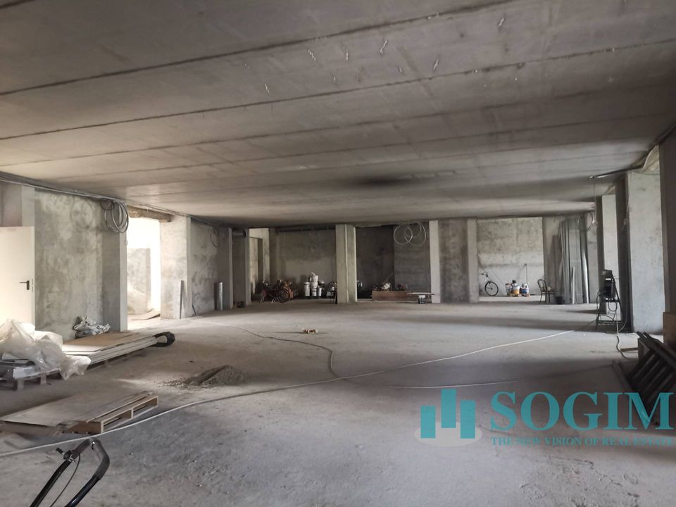 Erhvervsejendom i Paderno Dugnano, Milan - foto 1