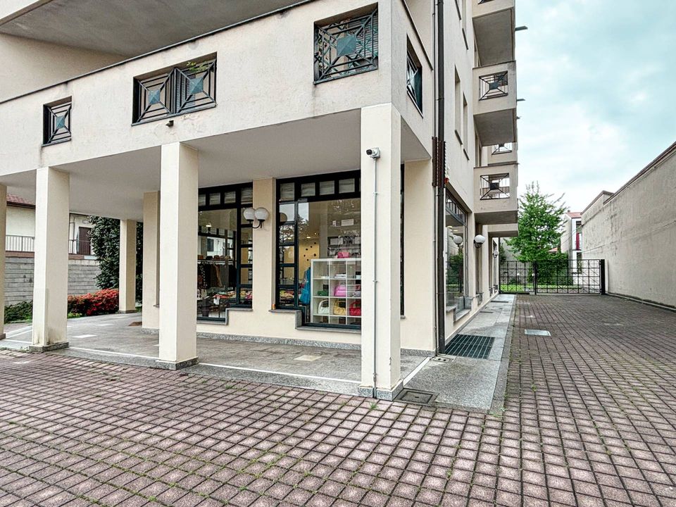 Erhvervsejendom i Gallarate, Varese - foto 2