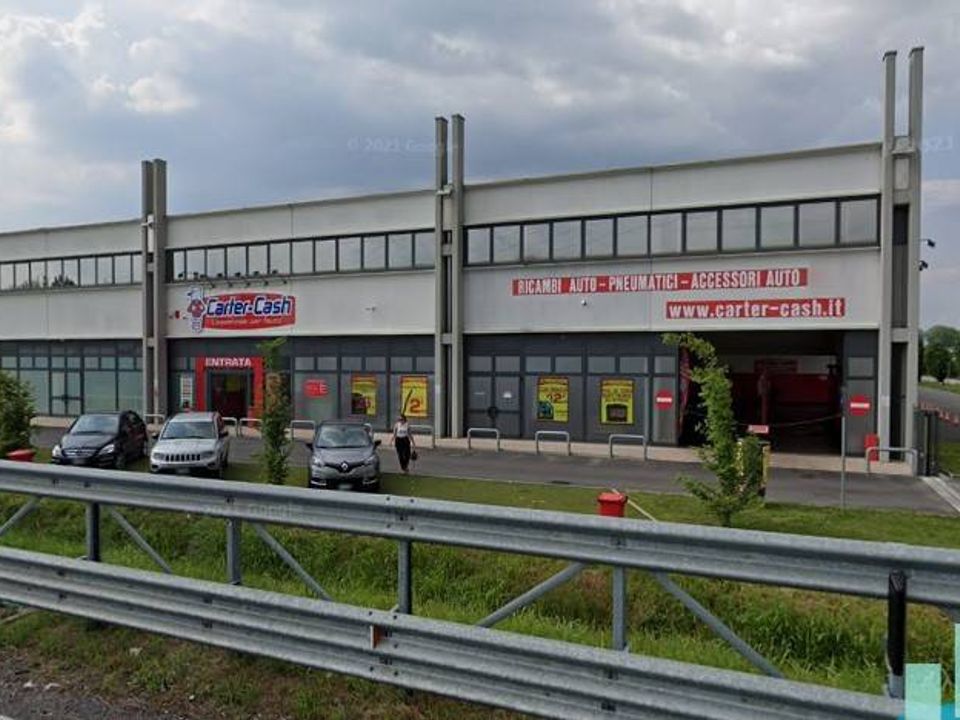 Erhvervsejendom i Peschiera Borromeo, Milan - foto 1