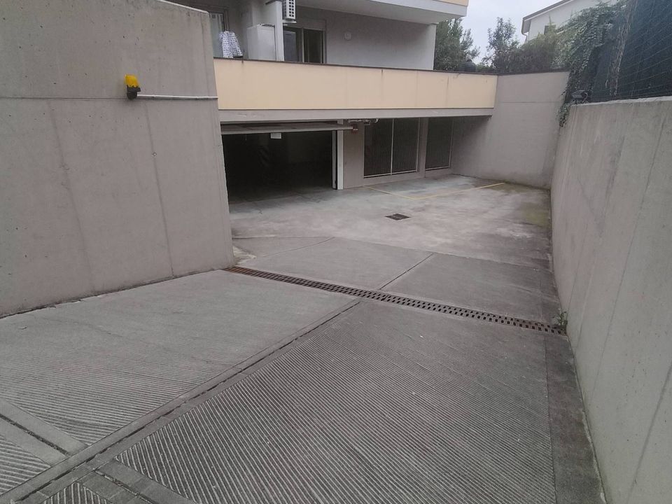 Parkeringsplads i Monfalcone, Gorizia - foto 1