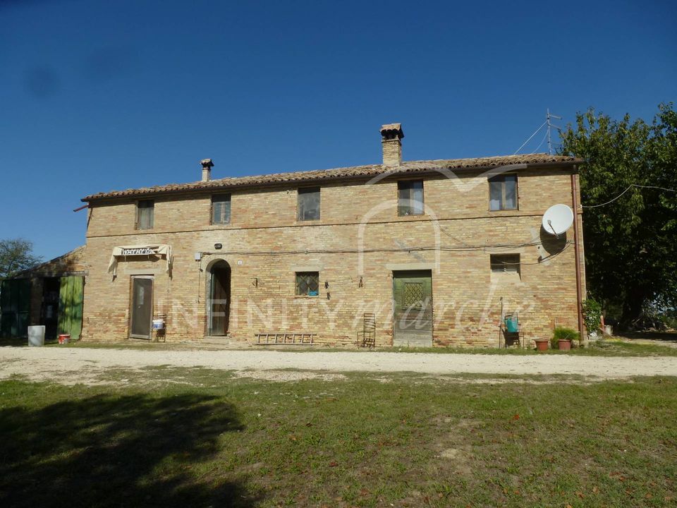 Landejendom i Montelupone, Macerata - foto 1