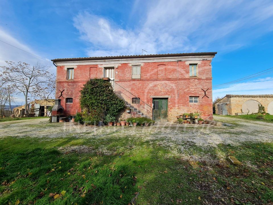 Landejendom i Montelupone, Macerata - foto 1