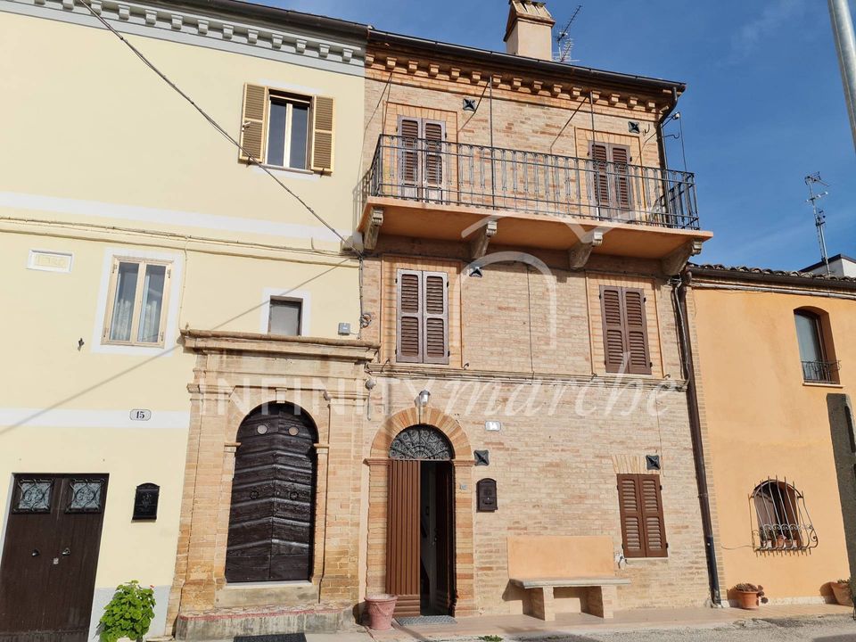 Villa i Falerone, Fermo - bilde 1