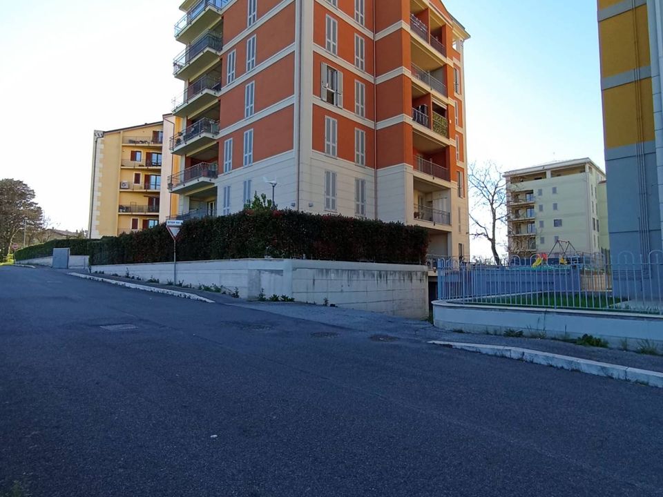 Lejlighed i Terni, Terni - foto 2