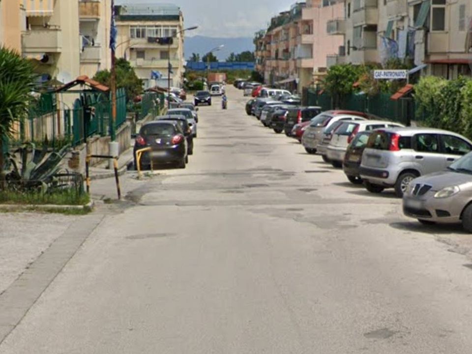 Parcheggio Giugliano in Campania, Naples - foto 1