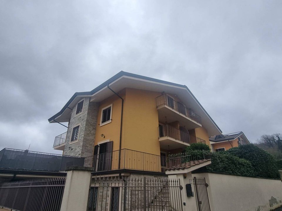 Villa i Avellino city, Avellino - foto 1