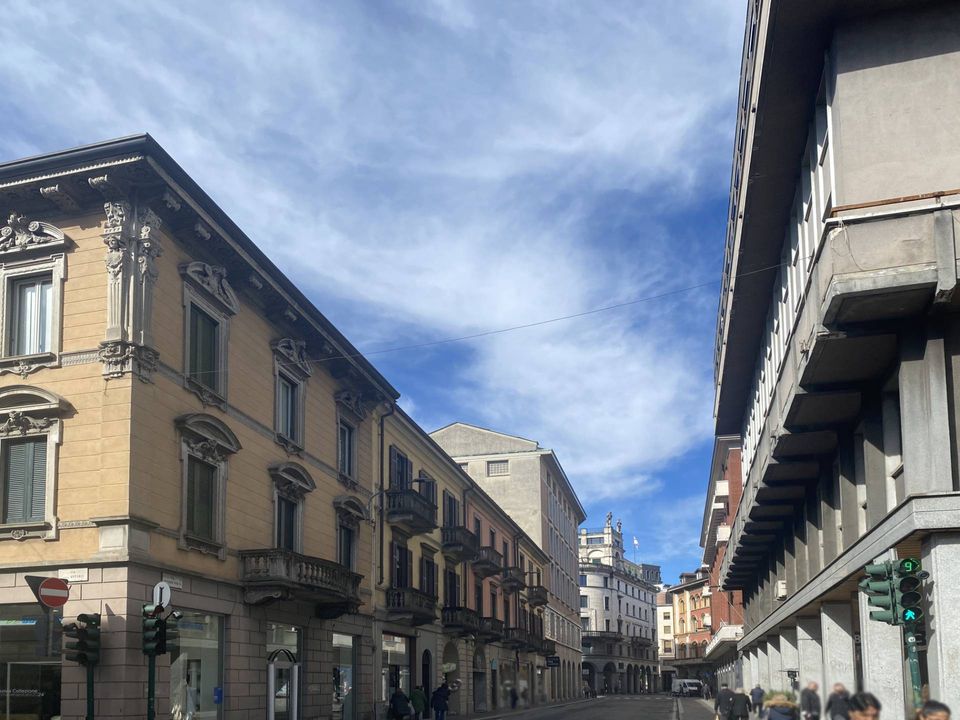 Erhvervsejendom i Varese, Varese - foto 1