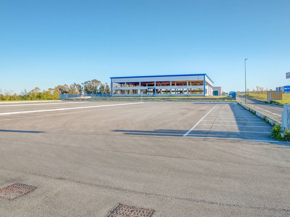 Commercial property in Aprilia, Latina - photo 4