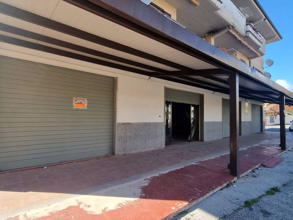 Gewerbeimmobilie in Ardea, Rome - Foto 1