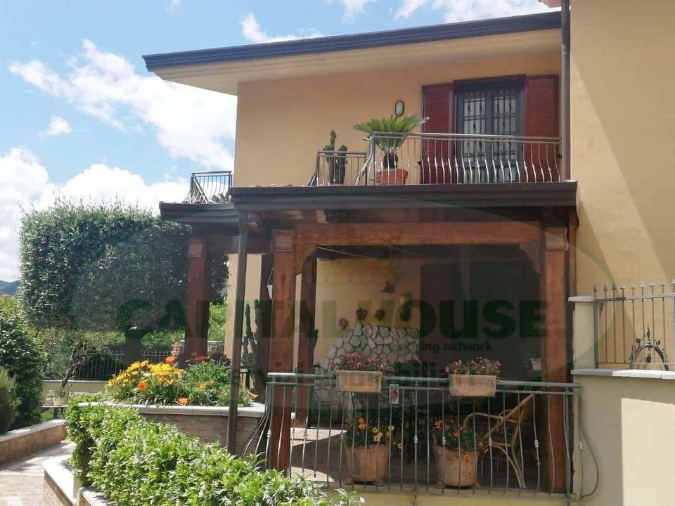 Villa i Mugnano del Cardinale, Avellino - foto 1