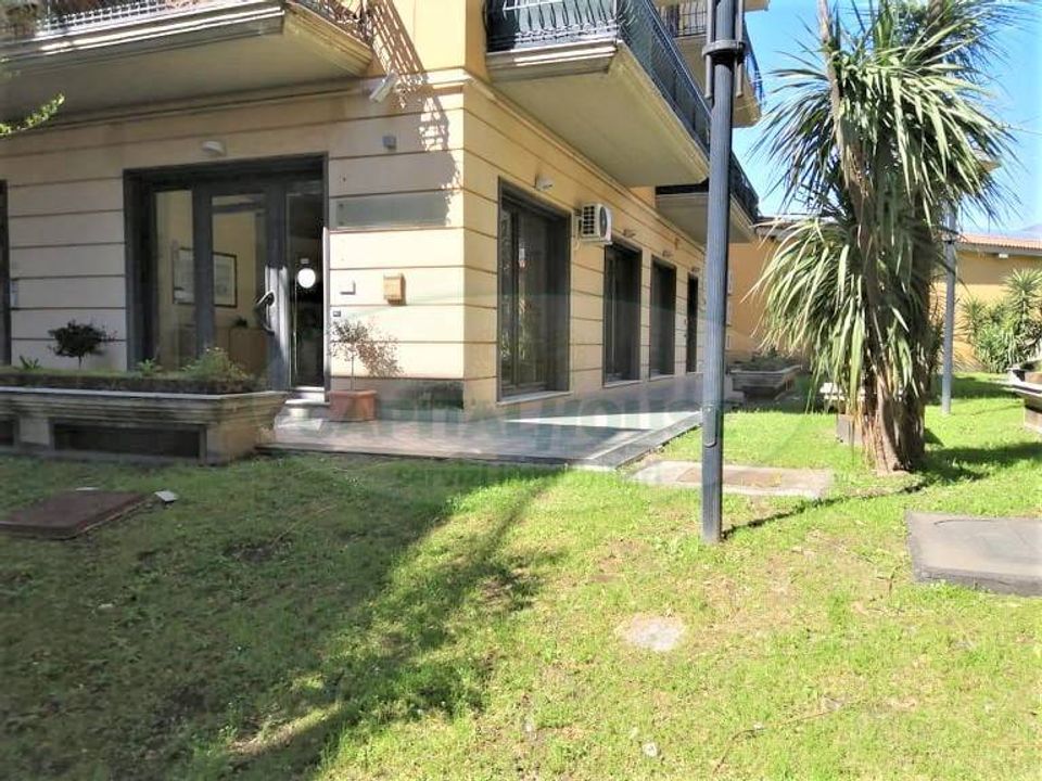 Erhvervsejendom i Sirignano, Avellino - foto 1