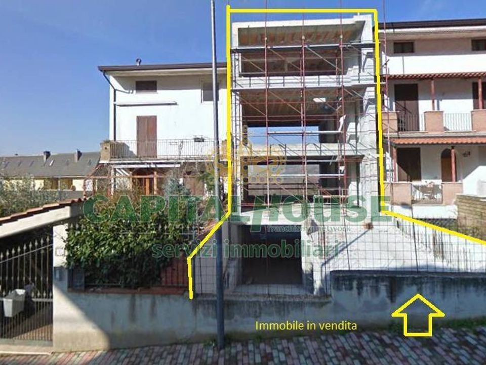 Moradia em banda em Quadrelle, Avellino - foto 1